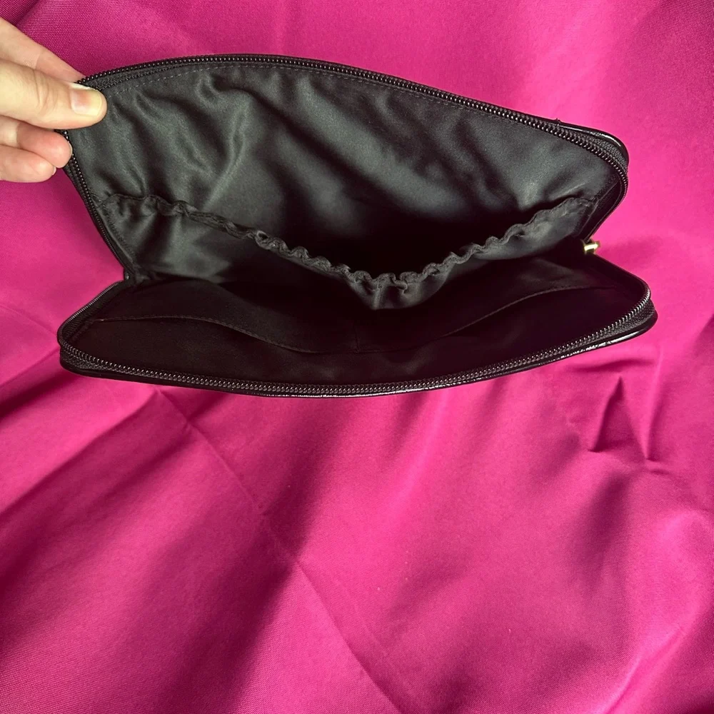 Coach tablet holder